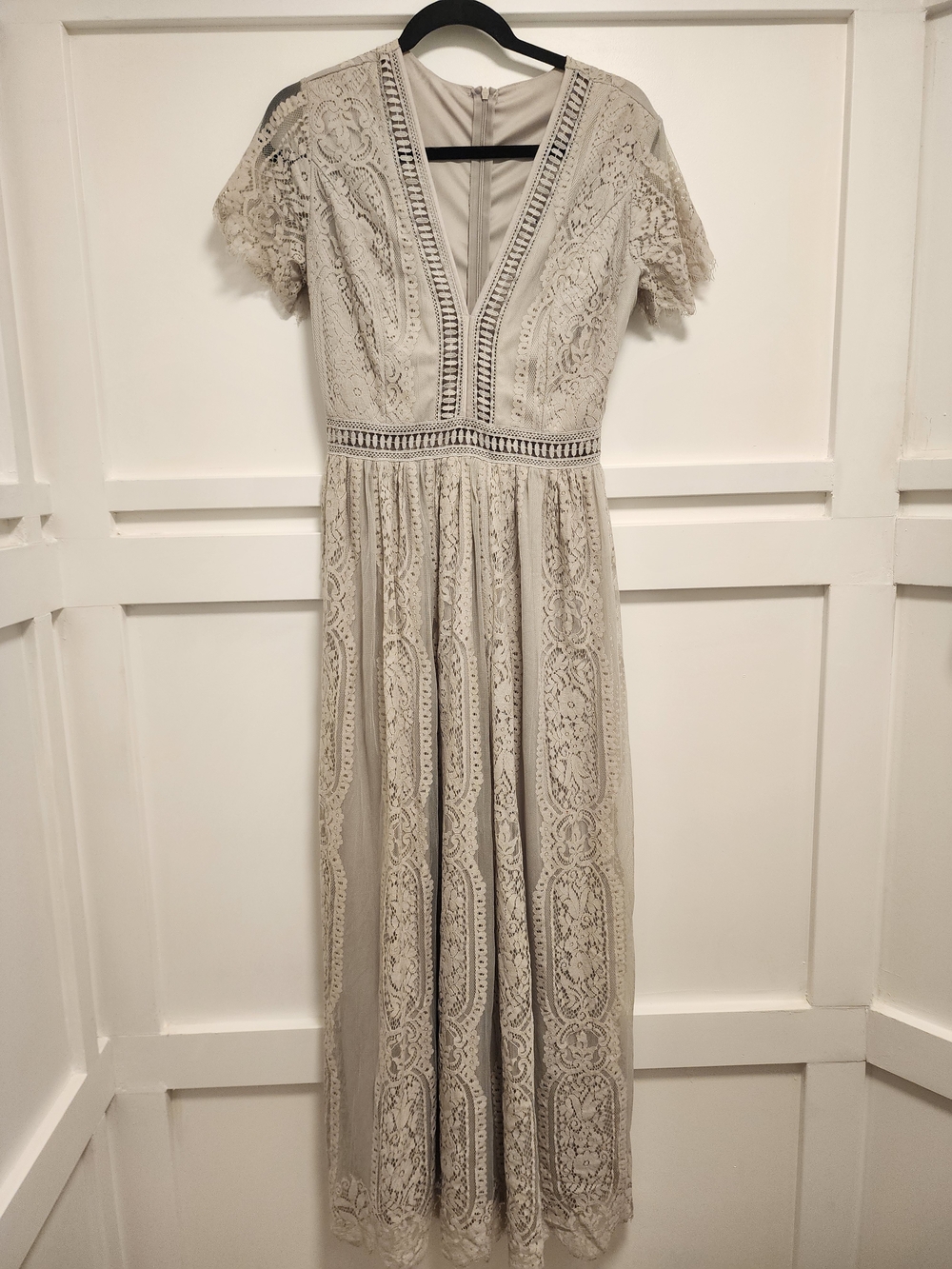 Lace V-Neck Maxi Dress in Light Gray